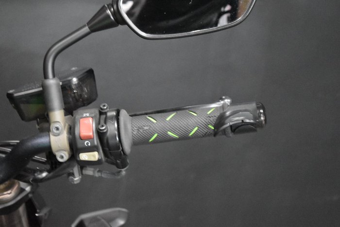 2014 Kawasaki Z1000 Green