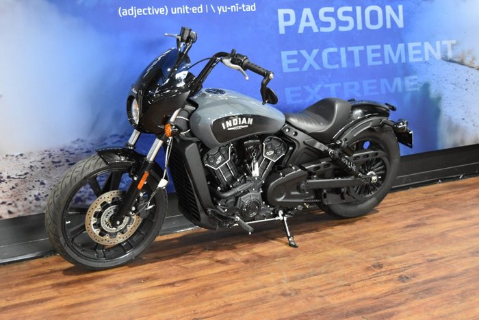 2024 Indian SCOUT ROGUE STEALTH GRAY