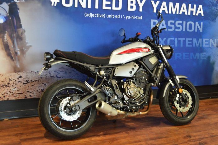 2019 Yamaha XSR700 Chrome / Silver