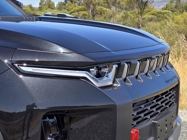 2025 KGM Torres Hybrid K40