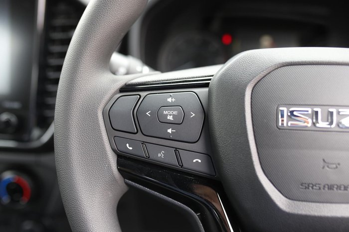 2025 Isuzu D-MAX X-RIDER