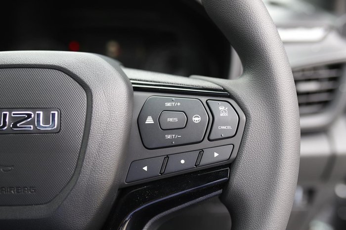 2025 Isuzu D-MAX X-RIDER