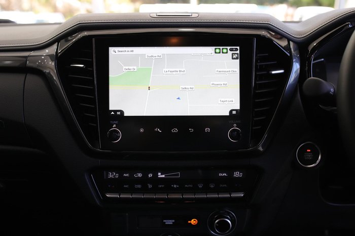 2025 Isuzu D-MAX BLADE