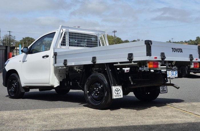2021 Toyota Hilux Workmate TGN121R 4x2 Glacier White