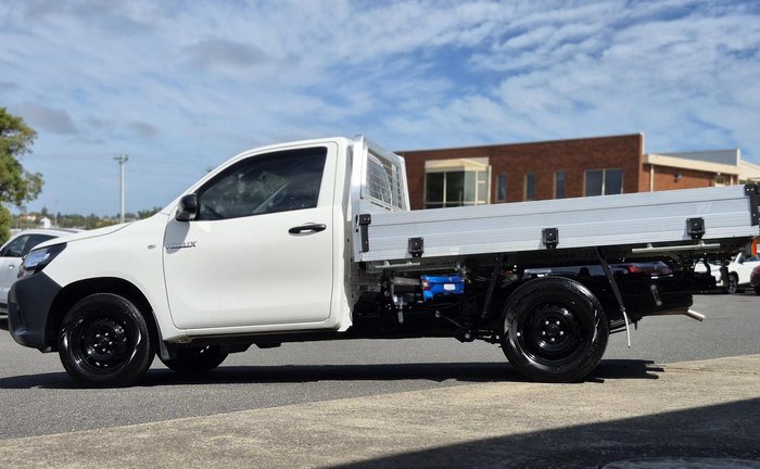 2021 Toyota Hilux Workmate TGN121R 4x2 Glacier White