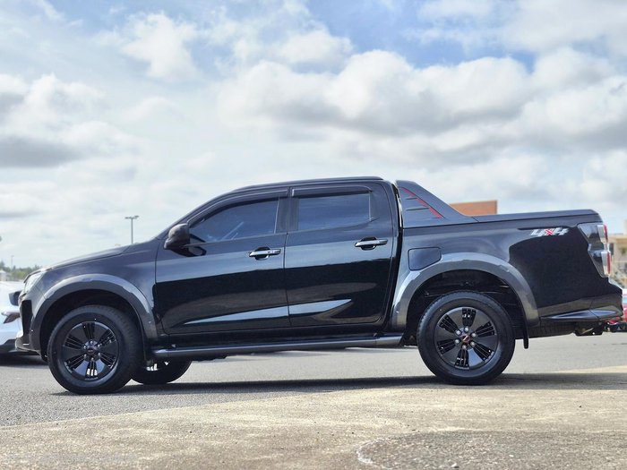 2021 Isuzu D-MAX X-TERRAIN MY21 4X4 Dual Range Basalt Black