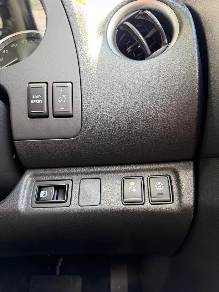 2024 Nissan Navara Black Edition