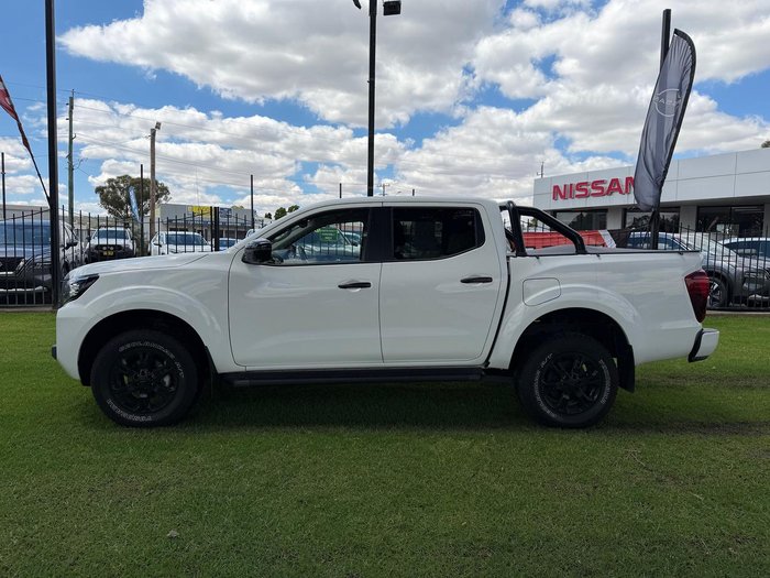 2024 Nissan Navara Black Edition