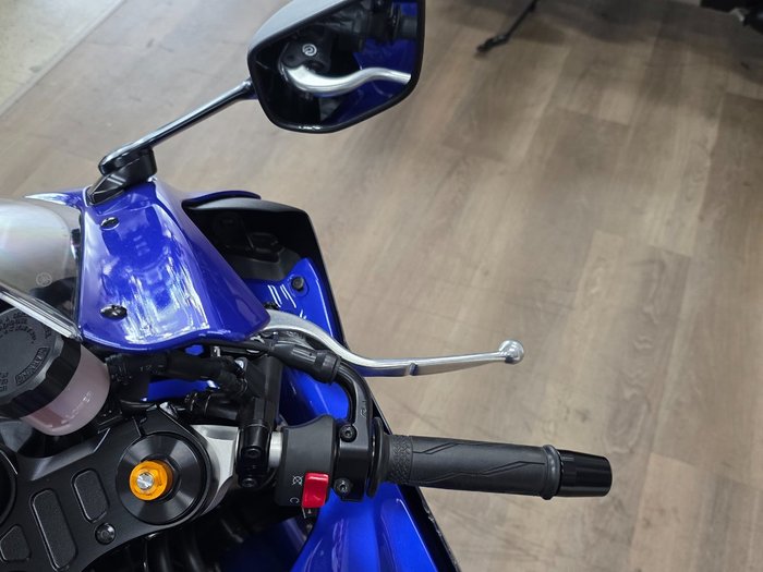 2024 Yamaha YZF-R7LA