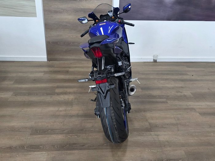 2024 Yamaha YZF-R7LA