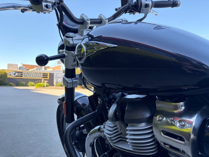 2025 Royal Enfield SUPER METEOR 650