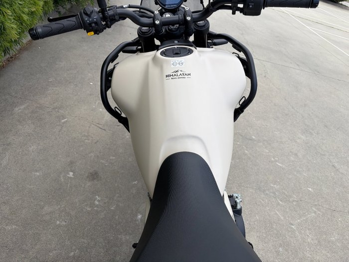 2025 Royal Enfield HIMALAYAN 450