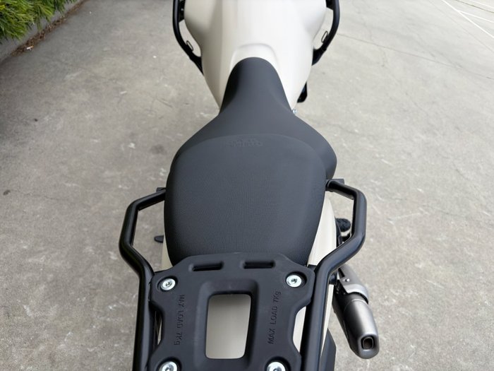 2025 Royal Enfield HIMALAYAN 450