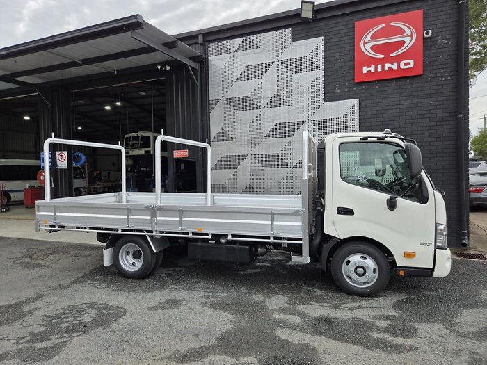 2025 Hino 300 617