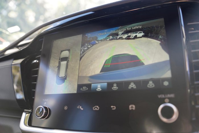 2025 Isuzu MU-X LS-T