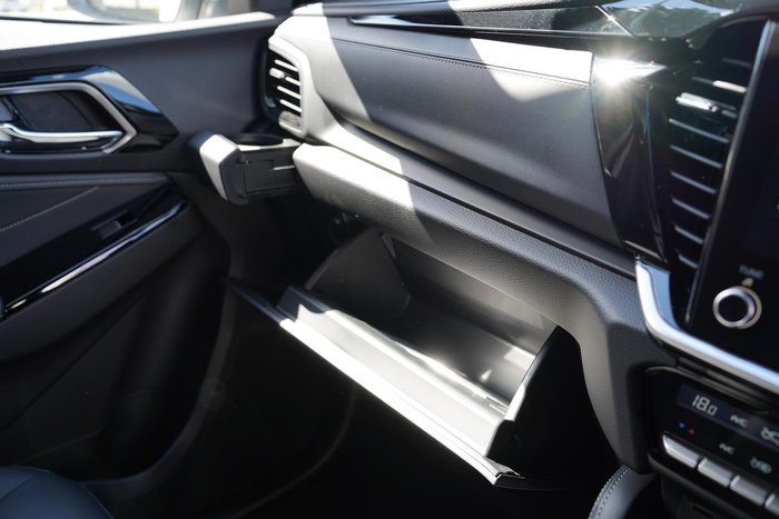 2025 Isuzu MU-X LS-T