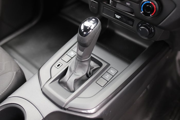 2025 Isuzu D-MAX X-RIDER