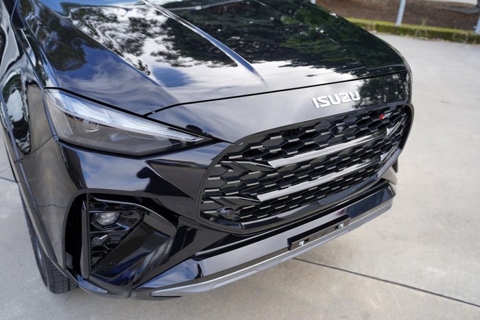 2025 Isuzu MU-X X-TERRAIN