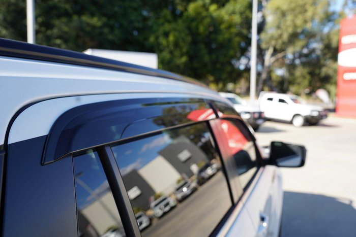 2025 Isuzu MU-X LS-T