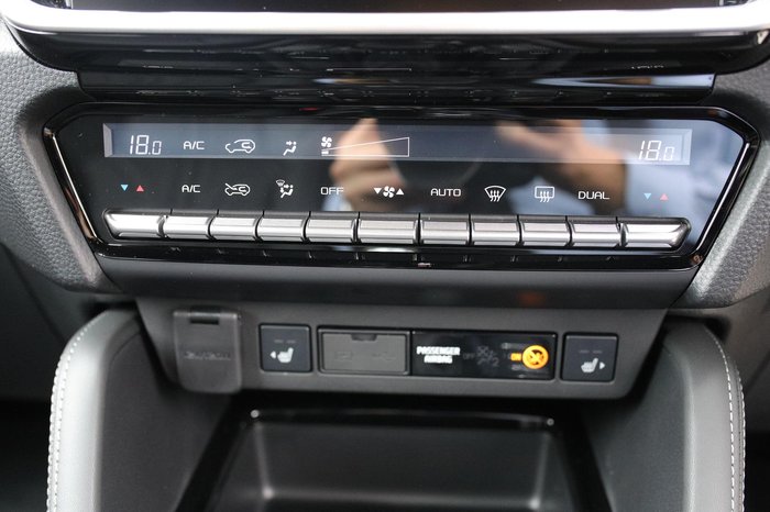 2025 Isuzu MU-X LS-T