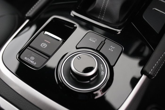 2025 Isuzu MU-X LS-T