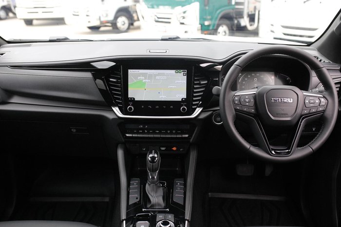 2025 Isuzu MU-X LS-T