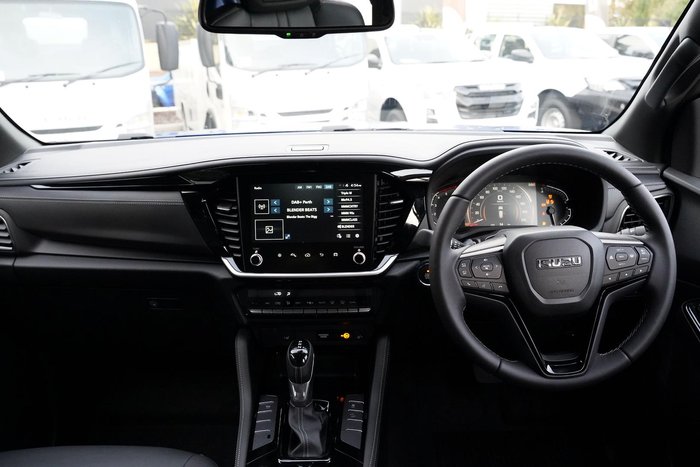 2025 Isuzu MU-X LS-T