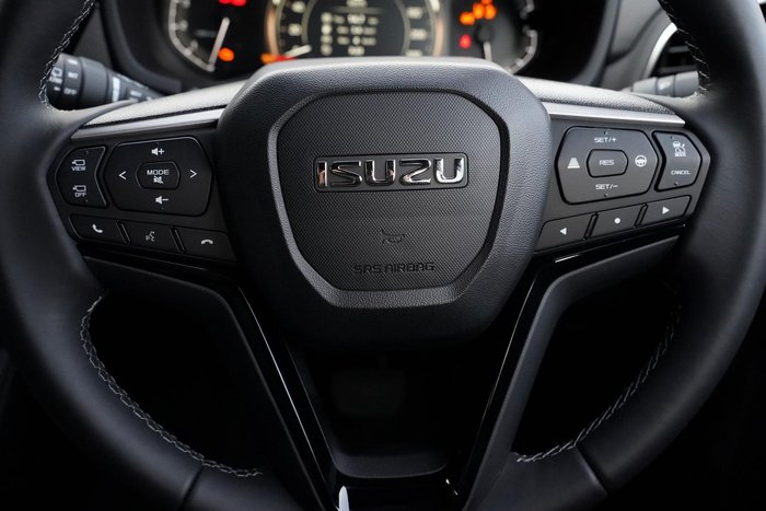 2025 Isuzu MU-X LS-T