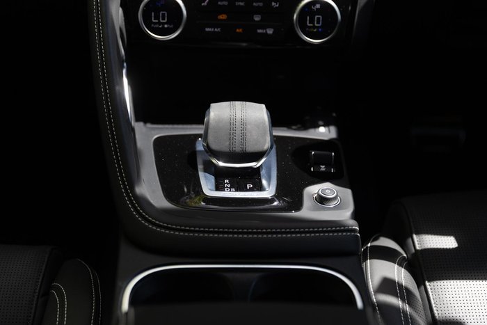 2024 Jaguar E-PACE P250 R-Dynamic HSE