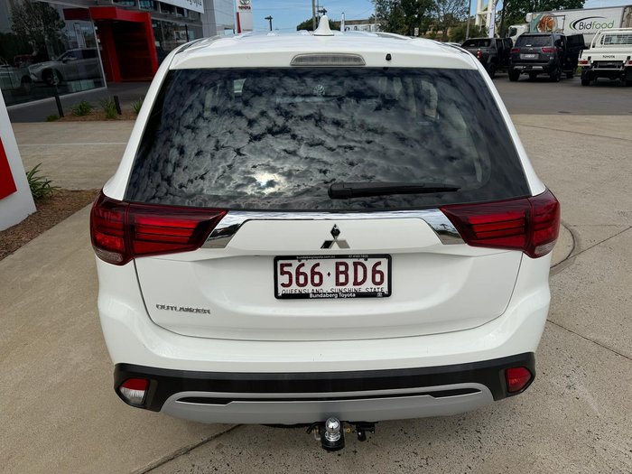 2020 Mitsubishi Outlander ES ZL MY21 White