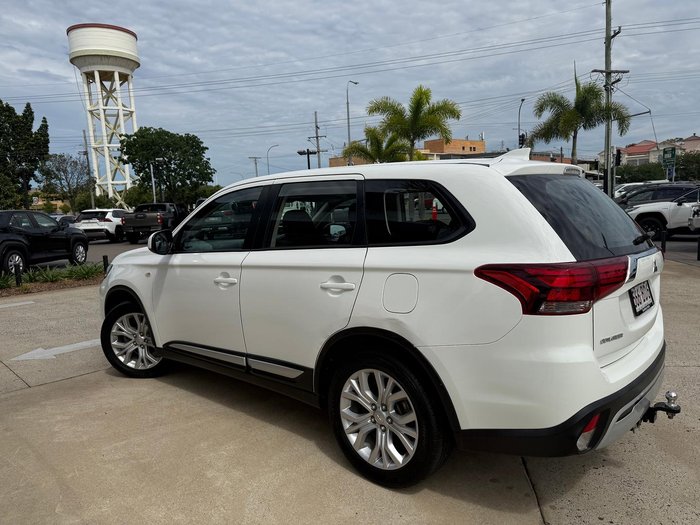2020 Mitsubishi Outlander ES ZL MY21 White