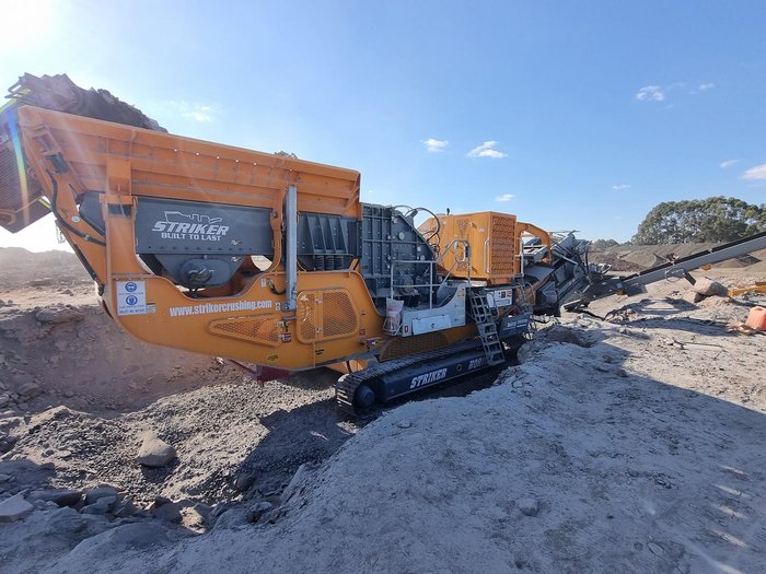 2024 Striker HQR1112 Yellow