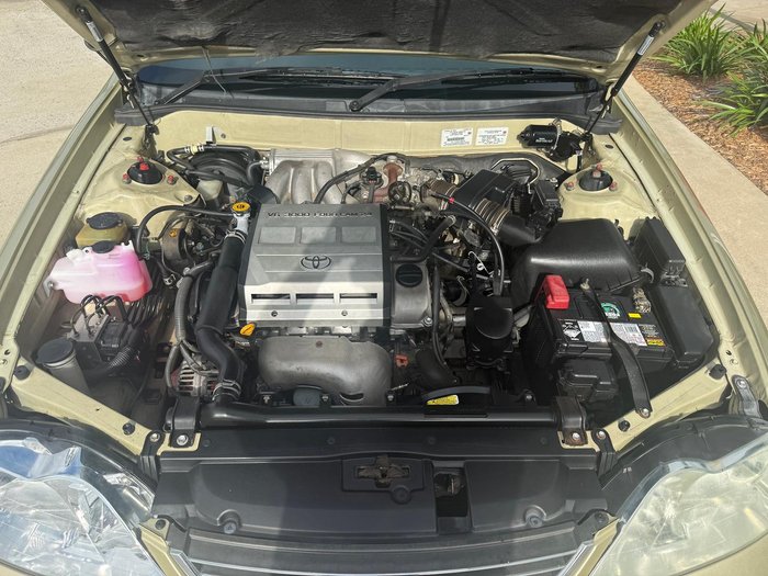 2004 Toyota Avalon GXi