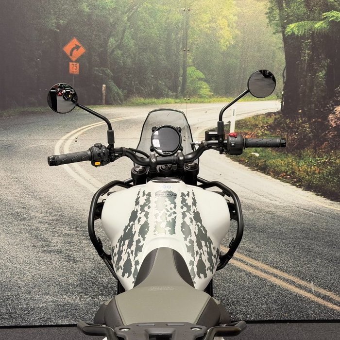 2025 Royal Enfield HIMALAYAN 450 White