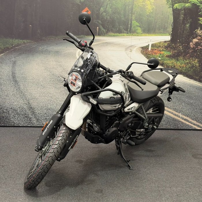 2025 Royal Enfield HIMALAYAN 450 White
