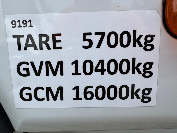 2013 Fuso Fighter 1024 1024 WHITE