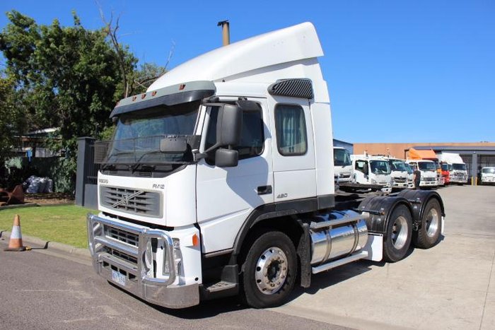2003 Volvo Fm420 6X4 WHITE