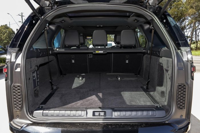 2024 Land Rover Discovery P360 Dynamic SE