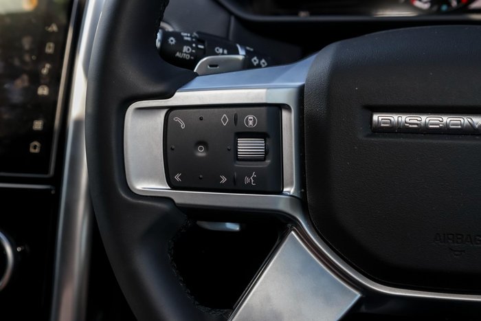 2024 Land Rover Discovery P360 Dynamic SE