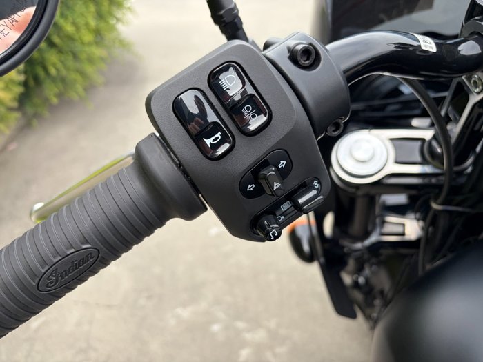 2024 Indian SPORT CHIEF Black