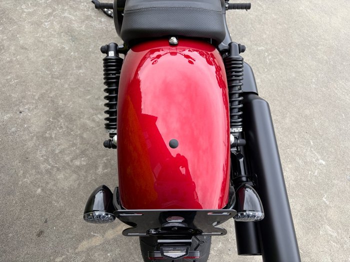 2024 Indian CHIEF DARK HORSE Red