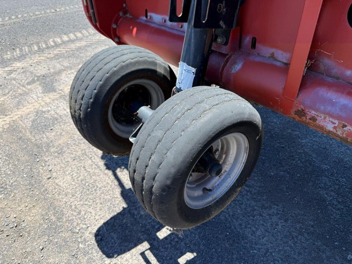 2015 CASE IH 3152 RED