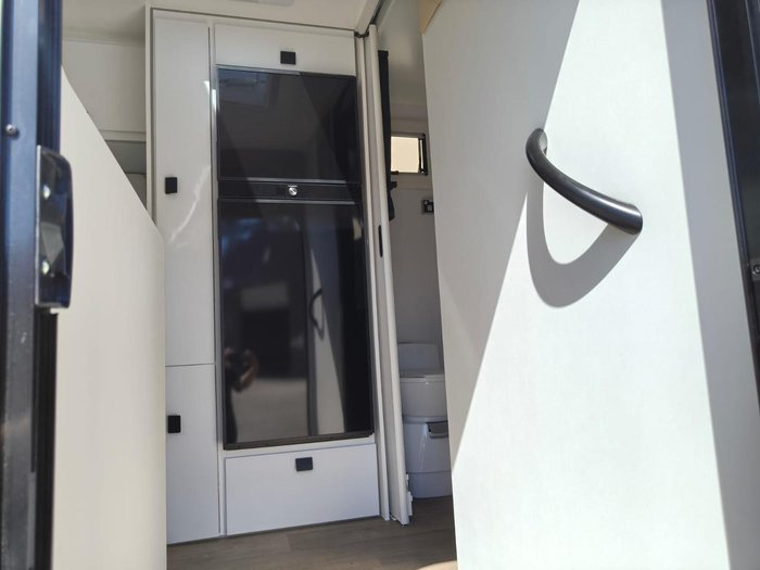 2025 JB Caravans Dirt Road Xtreme 21' Rear Door Club Lounge