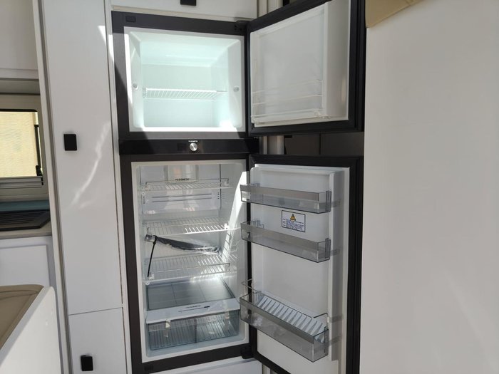2025 JB Caravans Dirt Road Xtreme 21' Rear Door Club Lounge