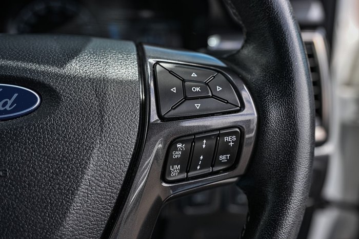 2022 Ford Everest Titanium