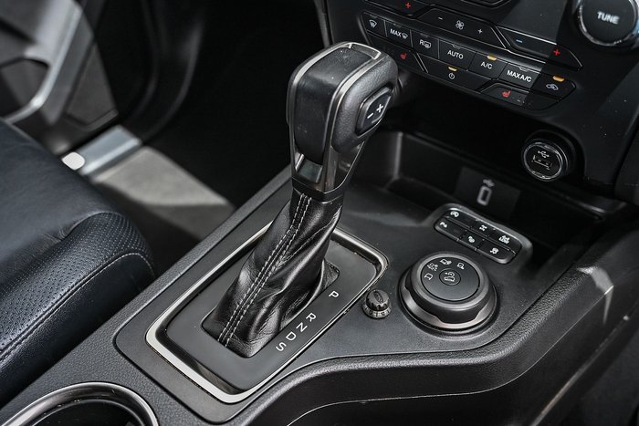 2022 Ford Everest Titanium