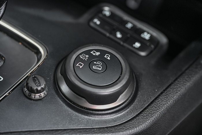 2022 Ford Everest Titanium