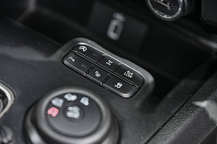 2022 Ford Everest Titanium