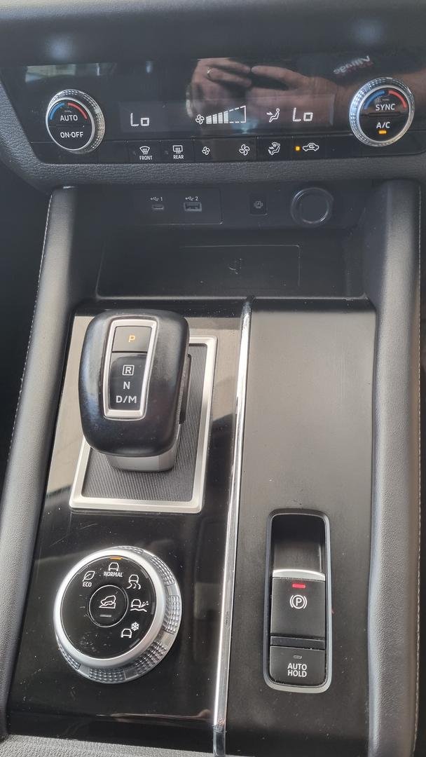 2022 Mitsubishi Outlander LS