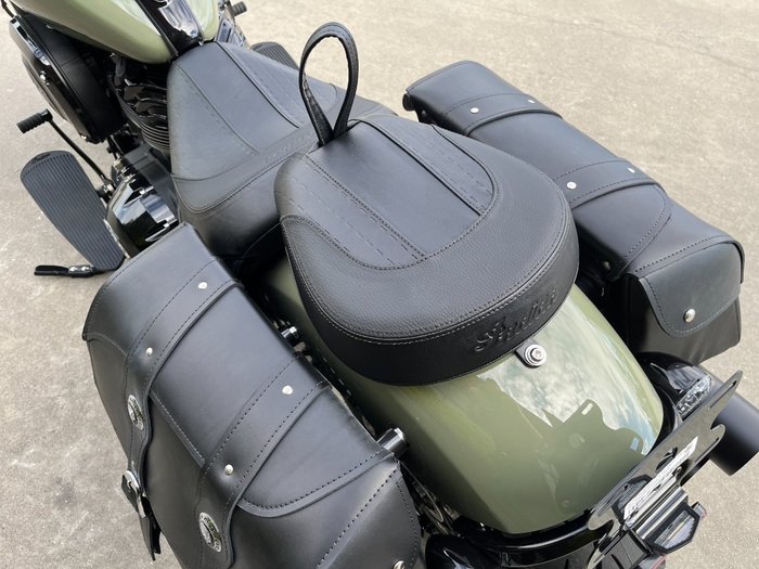 2025 Indian SUPER CHIEF DARK HORSE Green